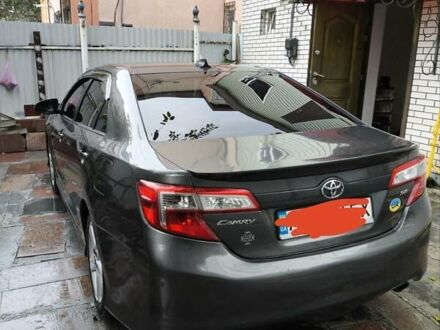 Тойота Камри 2013 в Коростышеве на Automoto.ua Серый Тойота Камри, объемом двигателя 2.5 л и пробегом 280 тыс. км за 12700 $, фото 1 на Automoto.ua