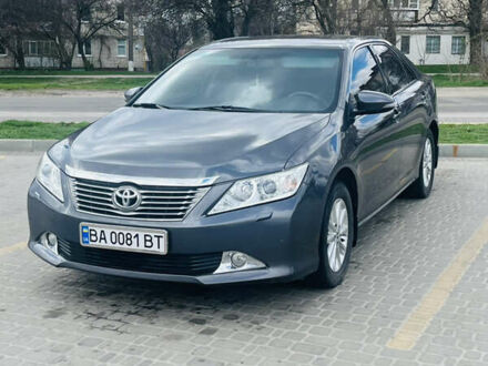 Сірий Тойота Камрі, об'ємом двигуна 2.49 л та пробігом 198 тис. км за 14700 $, фото 1 на Automoto.ua