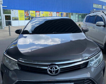 Серый Тойота Камри, объемом двигателя 2.5 л и пробегом 185 тыс. км за 14000 $, фото 1 на Automoto.ua