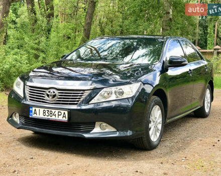 Серый Тойота Камри, объемом двигателя 2.49 л и пробегом 260 тыс. км за 11500 $, фото 1 на Automoto.ua