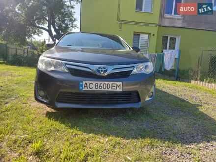 Тойота Камри 2013 в Луцке на Automoto.ua Серый Тойота Камри, объемом двигателя 2.49 л и пробегом 275 тыс. км за 10000 $, фото 1 на Automoto.ua