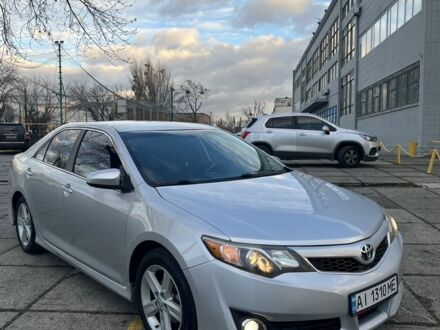 Сірий Тойота Камрі, об'ємом двигуна 2.5 л та пробігом 193 тис. км за 11000 $, фото 1 на Automoto.ua