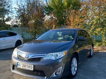 Сірий Тойота Камрі, об'ємом двигуна 2.49 л та пробігом 135 тис. км за 14900 $, фото 1 на Automoto.ua