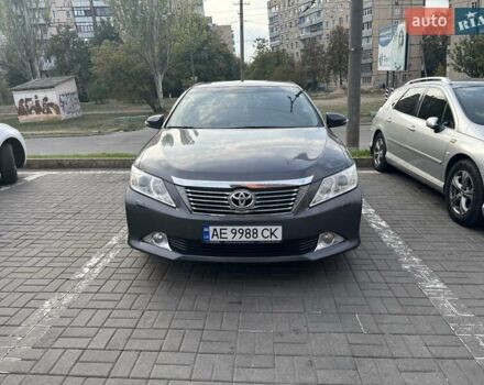 Сірий Тойота Камрі, об'ємом двигуна 2.49 л та пробігом 204 тис. км за 12000 $, фото 1 на Automoto.ua