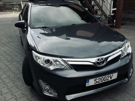 Сірий Тойота Камрі, об'ємом двигуна 2.49 л та пробігом 256 тис. км за 11800 $, фото 1 на Automoto.ua
