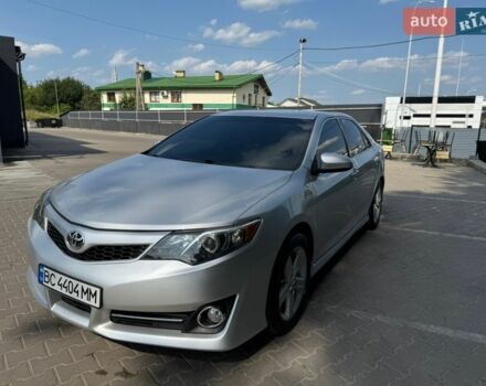 Серый Тойота Камри, объемом двигателя 2.49 л и пробегом 159 тыс. км за 12700 $, фото 1 на Automoto.ua