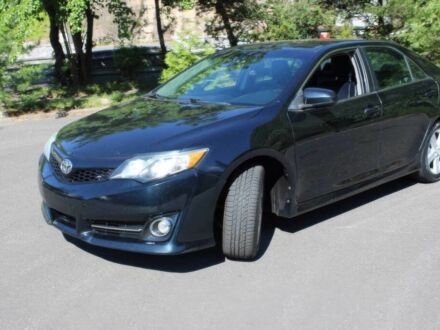 Серый Тойота Камри, объемом двигателя 2.5 л и пробегом 90 тыс. км за 4400 $, фото 1 на Automoto.ua