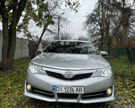 Сірий Тойота Камрі, об'ємом двигуна 2.5 л та пробігом 185 тис. км за 11300 $, фото 1 на Automoto.ua