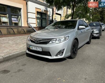 Сірий Тойота Камрі, об'ємом двигуна 2.5 л та пробігом 265 тис. км за 10800 $, фото 1 на Automoto.ua