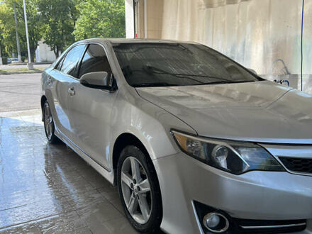 Сірий Тойота Камрі, об'ємом двигуна 2.49 л та пробігом 193 тис. км за 11200 $, фото 1 на Automoto.ua