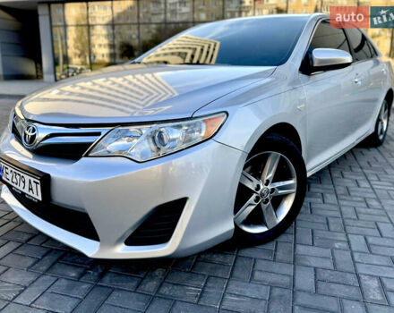 Серый Тойота Камри, объемом двигателя 2.49 л и пробегом 179 тыс. км за 12777 $, фото 1 на Automoto.ua