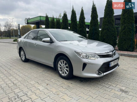 Серый Тойота Камри, объемом двигателя 2.49 л и пробегом 230 тыс. км за 16500 $, фото 1 на Automoto.ua