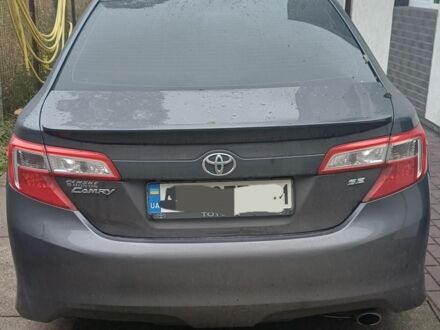 Сірий Тойота Камрі, об'ємом двигуна 0 л та пробігом 271 тис. км за 5800 $, фото 1 на Automoto.ua