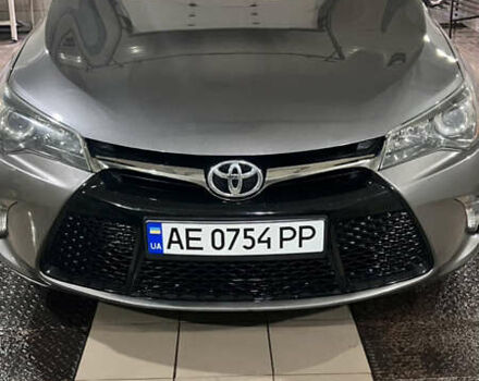 Сірий Тойота Камрі, об'ємом двигуна 2.49 л та пробігом 156 тис. км за 16000 $, фото 1 на Automoto.ua