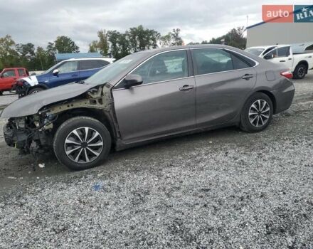 Серый Тойота Камри, объемом двигателя 2.5 л и пробегом 136 тыс. км за 3000 $, фото 1 на Automoto.ua
