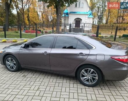 Сірий Тойота Камрі, об'ємом двигуна 2.49 л та пробігом 150 тис. км за 13500 $, фото 1 на Automoto.ua