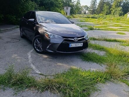 Сірий Тойота Камрі, об'ємом двигуна 2.49 л та пробігом 296 тис. км за 10600 $, фото 1 на Automoto.ua