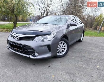 Серый Тойота Камри, объемом двигателя 2.5 л и пробегом 192 тыс. км за 13999 $, фото 1 на Automoto.ua
