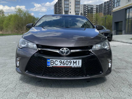 Тойота Камри 2016 в Львове на Automoto.ua Серый Тойота Камри, объемом двигателя 2.5 л и пробегом 134 тыс. км за 15500 $, фото 1 на Automoto.ua