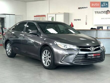 Серый Тойота Камри, объемом двигателя 2.49 л и пробегом 73 тыс. км за 15490 $, фото 1 на Automoto.ua