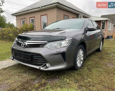 Сірий Тойота Камрі, об'ємом двигуна 2.5 л та пробігом 180 тис. км за 14200 $, фото 1 на Automoto.ua