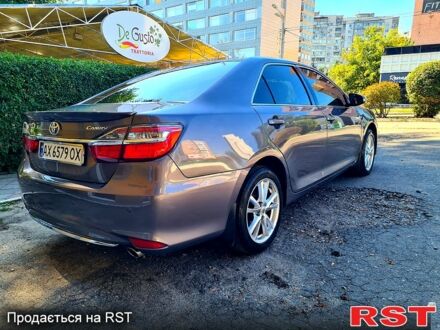 Сірий Тойота Камрі, об'ємом двигуна 2.5 л та пробігом 165 тис. км за 16700 $, фото 1 на Automoto.ua