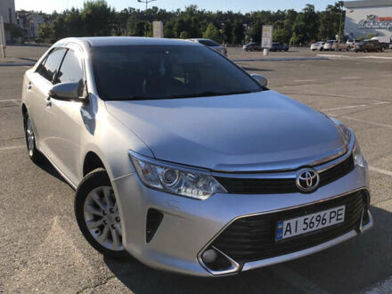 Тойота Камри 2016 в Броварах на Automoto.ua Серый Тойота Камри, объемом двигателя 2.49 л и пробегом 200 тыс. км за 16000 $, фото 1 на Automoto.ua