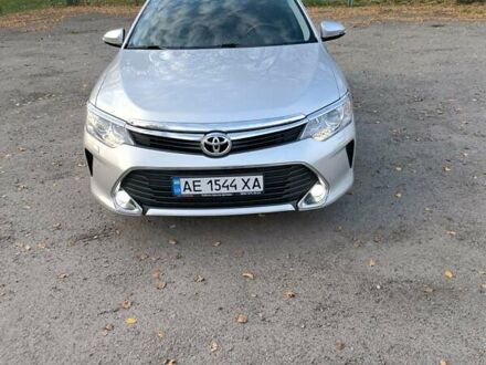 Серый Тойота Камри, объемом двигателя 2.49 л и пробегом 214 тыс. км за 18500 $, фото 1 на Automoto.ua