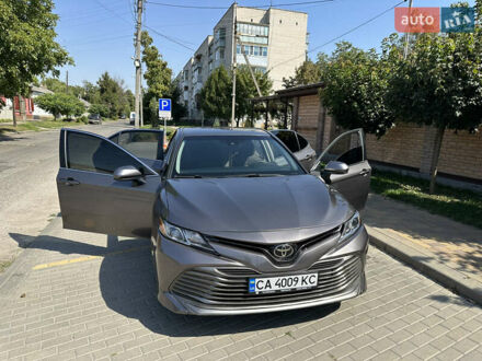 Сірий Тойота Камрі, об'ємом двигуна 2.49 л та пробігом 99 тис. км за 18900 $, фото 1 на Automoto.ua
