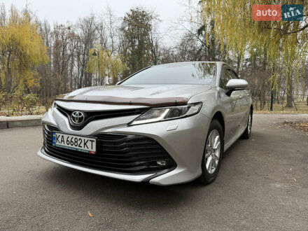 Серый Тойота Камри, объемом двигателя 2.49 л и пробегом 119 тыс. км за 20500 $, фото 1 на Automoto.ua