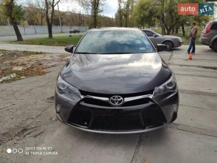Тойота Камри 2017 в Днепре (Днепропетровске) на Automoto.ua Серый Тойота Камри, объемом двигателя 2.5 л и пробегом 76 тыс. км за 18500 $, фото 1 на Automoto.ua