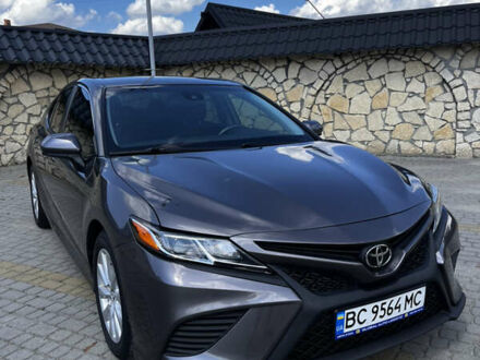 Сірий Тойота Камрі, об'ємом двигуна 2.49 л та пробігом 102 тис. км за 18700 $, фото 1 на Automoto.ua