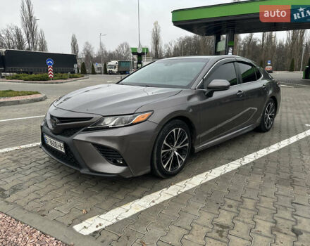 Сірий Тойота Камрі, об'ємом двигуна 2.5 л та пробігом 160 тис. км за 18400 $, фото 1 на Automoto.ua