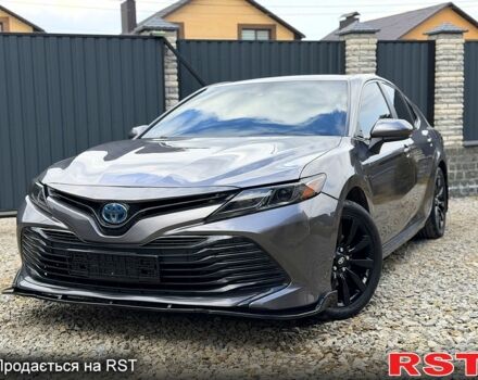 Серый Тойота Камри, объемом двигателя 2.5 л и пробегом 96 тыс. км за 23000 $, фото 1 на Automoto.ua