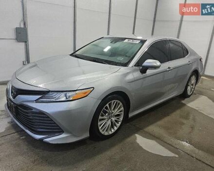 Серый Тойота Камри, объемом двигателя 2.49 л и пробегом 175 тыс. км за 5900 $, фото 1 на Automoto.ua