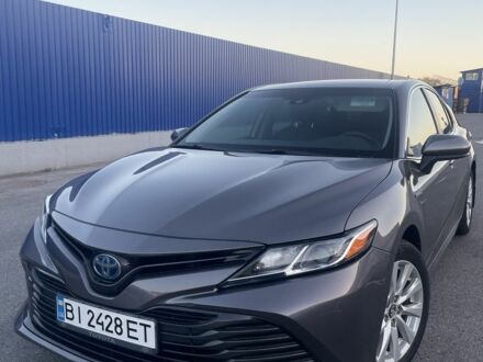 Серый Тойота Камри, объемом двигателя 2.5 л и пробегом 181 тыс. км за 20500 $, фото 1 на Automoto.ua