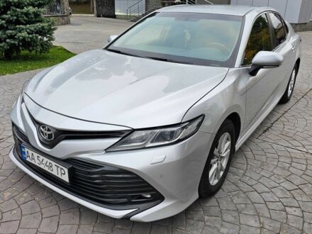 Серый Тойота Камри, объемом двигателя 2.5 л и пробегом 283 тыс. км за 20942 $, фото 1 на Automoto.ua