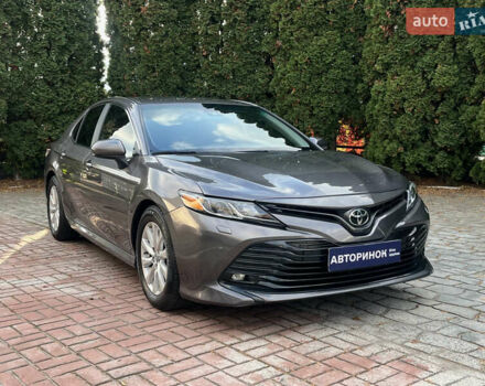 Серый Тойота Камри, объемом двигателя 2.49 л и пробегом 81 тыс. км за 19000 $, фото 1 на Automoto.ua