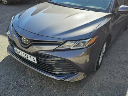 Серый Тойота Камри, объемом двигателя 2.49 л и пробегом 62 тыс. км за 18000 $, фото 1 на Automoto.ua