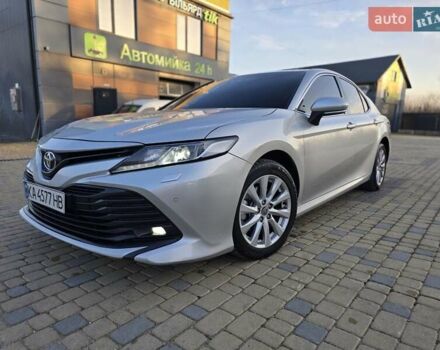 Сірий Тойота Камрі, об'ємом двигуна 2.49 л та пробігом 170 тис. км за 21900 $, фото 1 на Automoto.ua