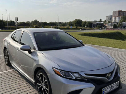 Серый Тойота Камри, объемом двигателя 2.49 л и пробегом 108 тыс. км за 26000 $, фото 1 на Automoto.ua