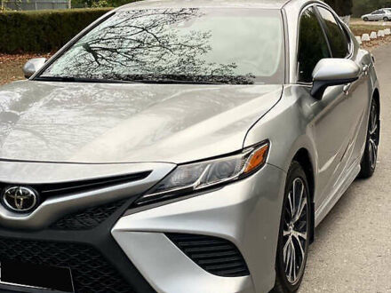 Сірий Тойота Камрі, об'ємом двигуна 2.49 л та пробігом 100 тис. км за 20000 $, фото 1 на Automoto.ua