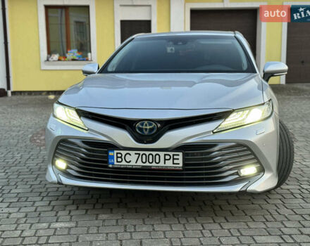 Сірий Тойота Камрі, об'ємом двигуна 2.49 л та пробігом 130 тис. км за 27999 $, фото 1 на Automoto.ua