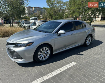 Сірий Тойота Камрі, об'ємом двигуна 2.49 л та пробігом 72 тис. км за 20800 $, фото 1 на Automoto.ua