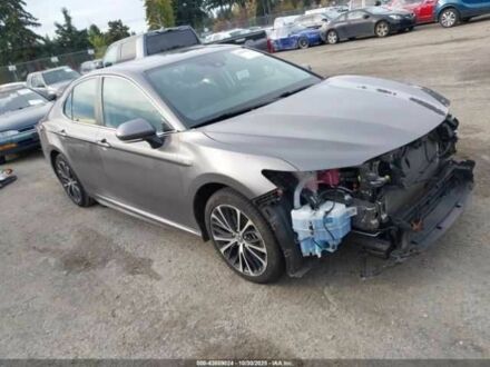 Серый Тойота Камри, объемом двигателя 2.5 л и пробегом 71 тыс. км за 5700 $, фото 1 на Automoto.ua