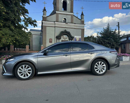 Серый Тойота Камри, объемом двигателя 2.49 л и пробегом 68 тыс. км за 27900 $, фото 1 на Automoto.ua