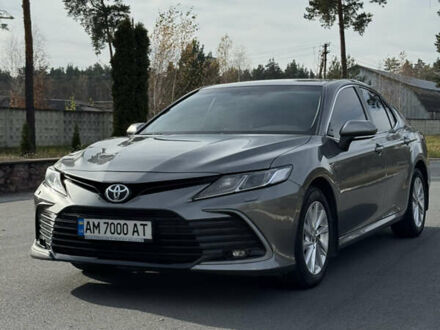 Серый Тойота Камри, объемом двигателя 2.5 л и пробегом 133 тыс. км за 25555 $, фото 1 на Automoto.ua