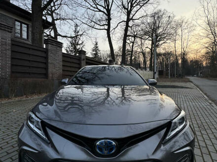 Тойота Камрі 2022 у Харкові на Automoto.ua Сірий Тойота Камрі, об'ємом двигуна 2.49 л та пробігом 56 тис. км за 23000 $, фото 1 на Automoto.ua