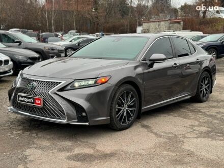 Серый Тойота Камри, объемом двигателя 2.5 л и пробегом 50 тыс. км за 30990 $, фото 1 на Automoto.ua