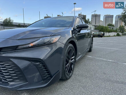 Тойота Камри 2024 в Киеве на Automoto.ua Серый Тойота Камри, объемом двигателя 2.5 л и пробегом 6 тыс. км за 39999 $, фото 1 на Automoto.ua